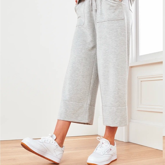 NWT SuperSoft Fleece Cropped Wide Leg Pants in heather grey, size S - Picture 6 of 8